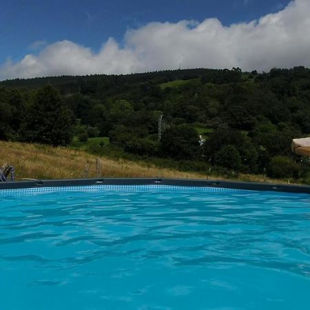 Casa Madrazo Con Piscina Y Parrillas Praves Bagian luar foto