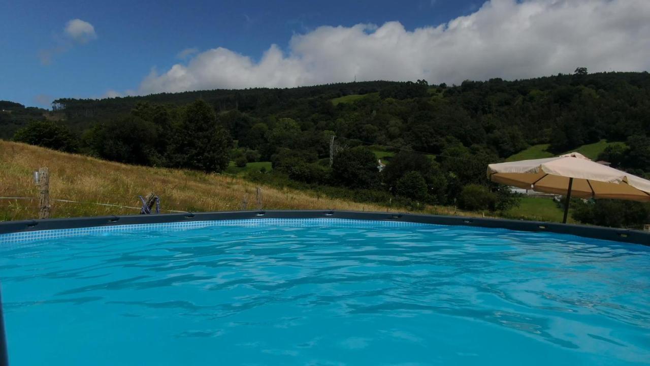 Casa Madrazo Con Piscina Y Parrillas Praves Bagian luar foto