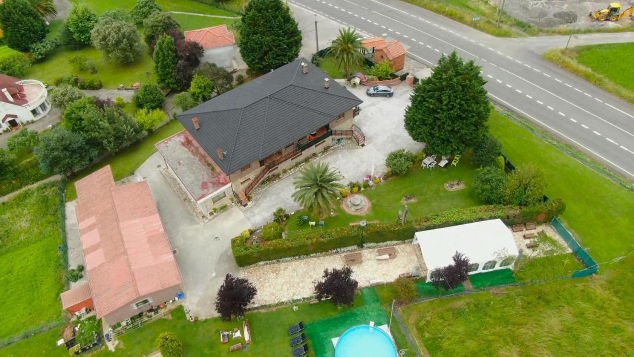 Casa Madrazo Con Piscina Y Parrillas Praves Bagian luar foto